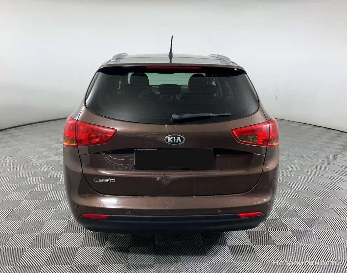 KIA Ceed 2014 с пробегом — фото 6