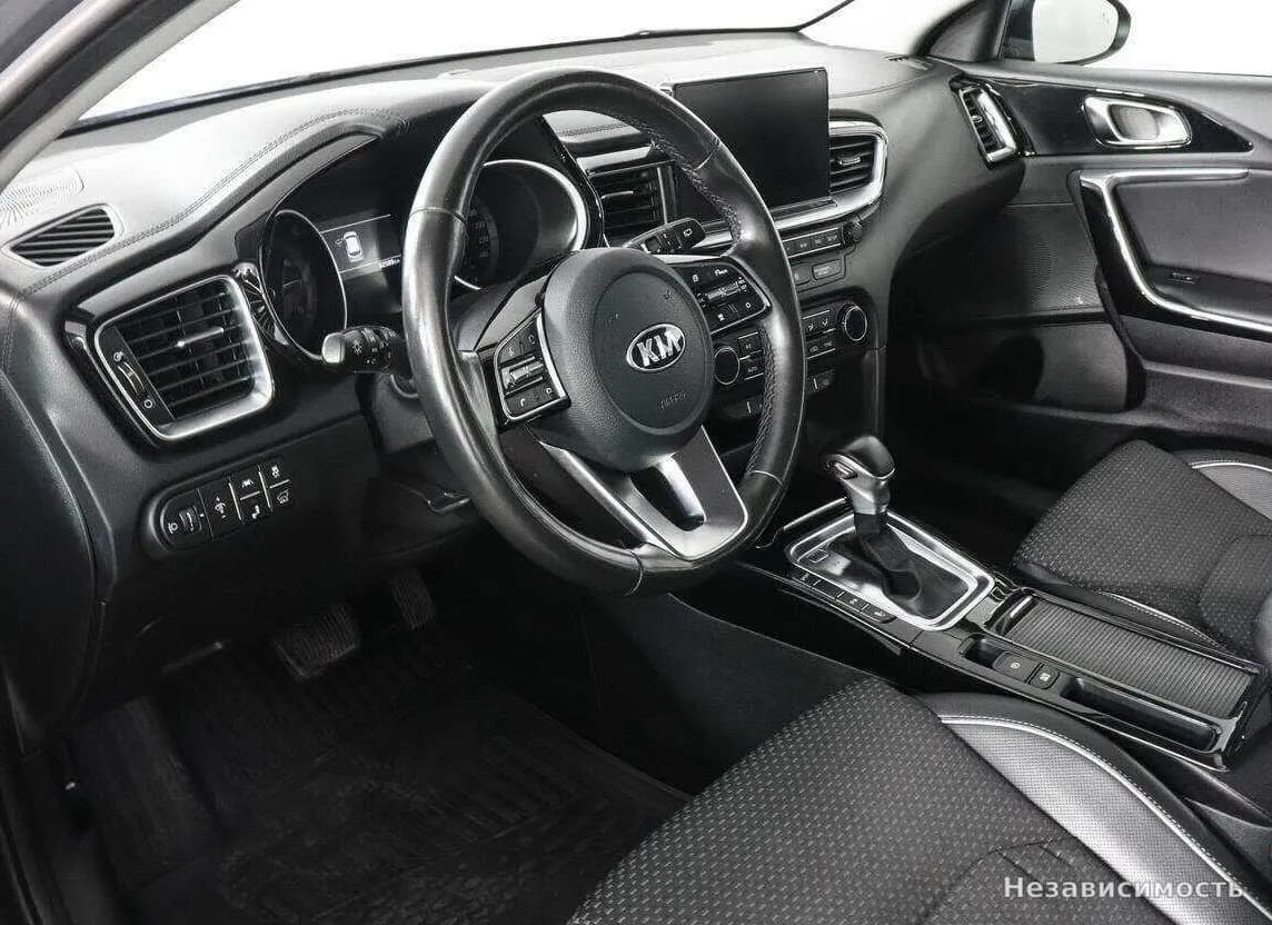 KIA Ceed 2018 с пробегом — фото 9