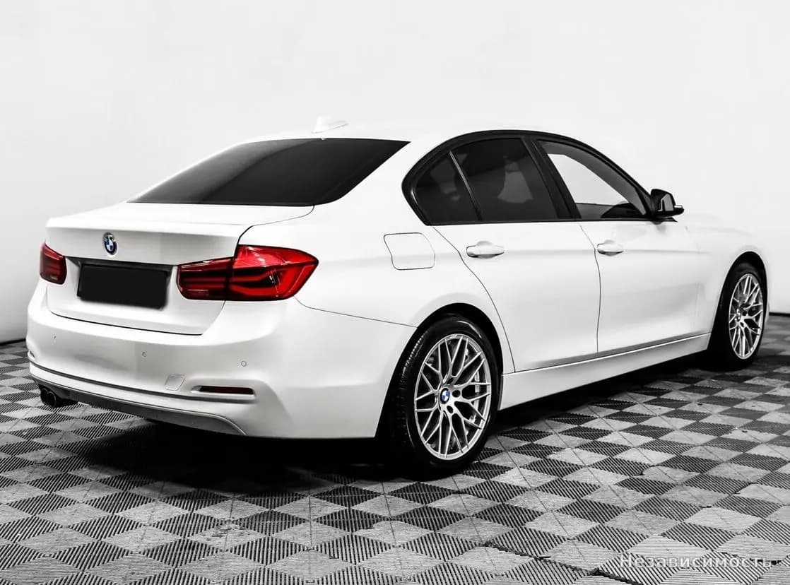 BMW 3 серии 2017 с пробегом — фото 5
