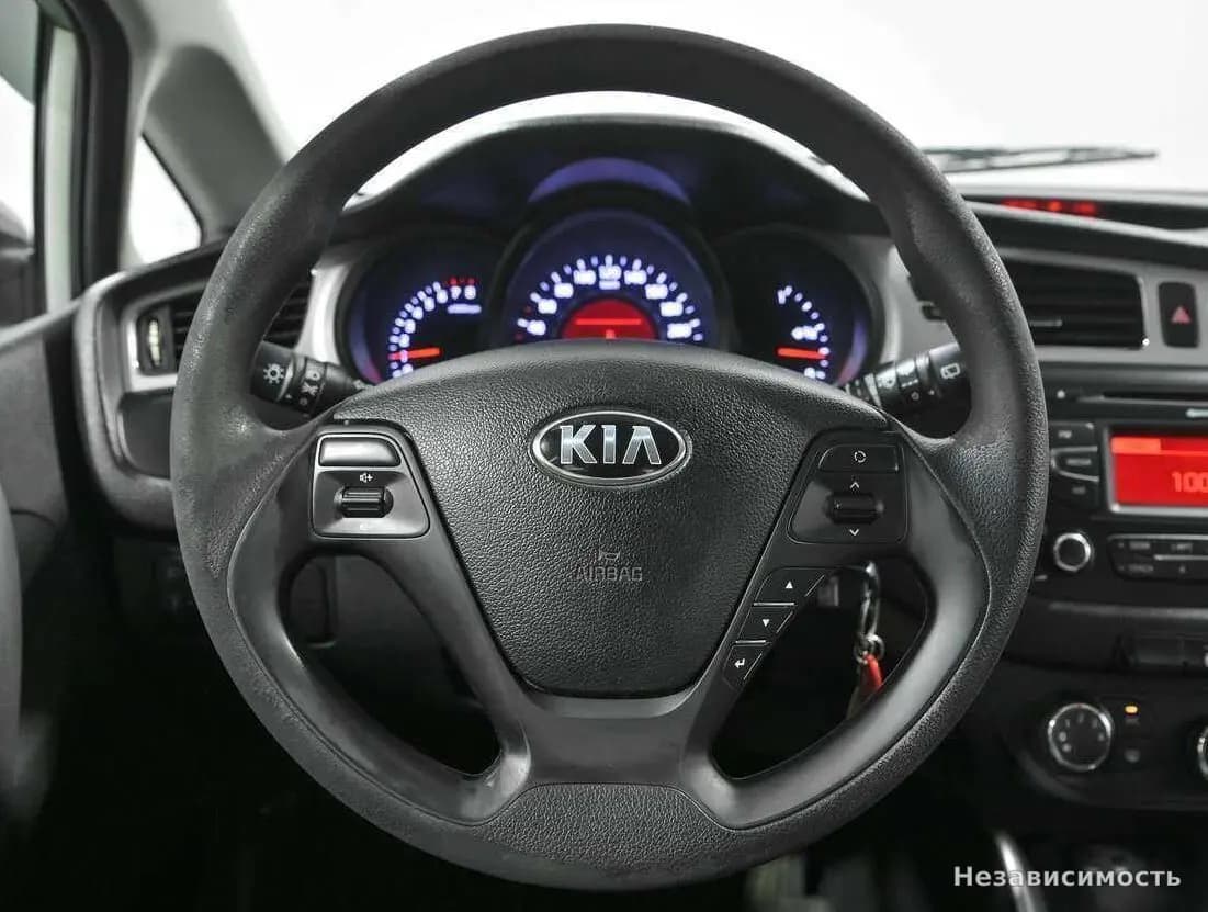 KIA Ceed 2012 с пробегом — фото 8