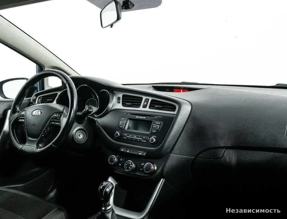 KIA Ceed 2013 с пробегом — фото 9