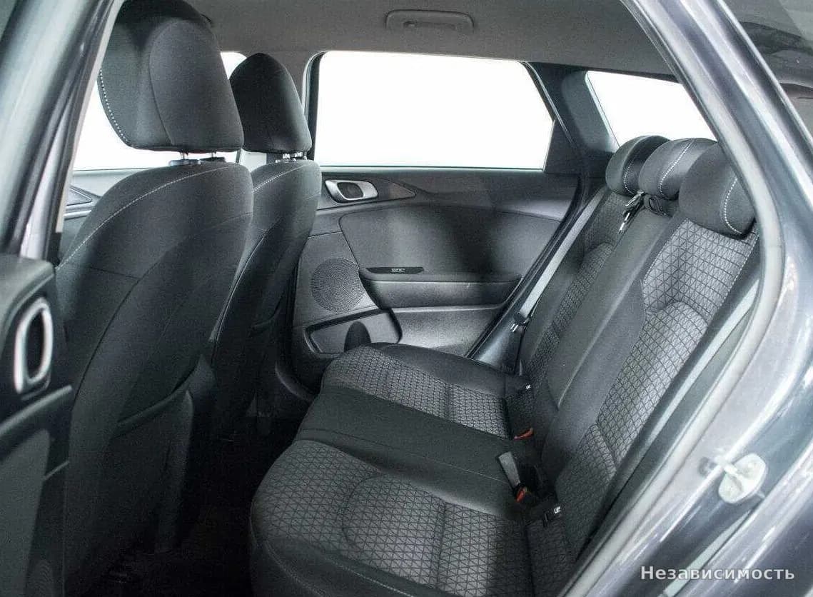 KIA Ceed 2019 с пробегом — фото 10