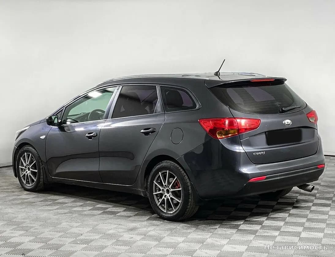KIA Ceed 2013 с пробегом — фото 6