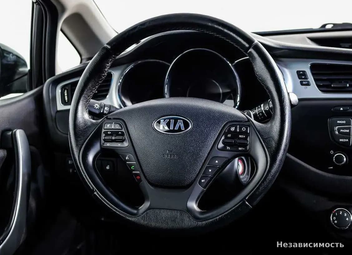 KIA Ceed 2013 с пробегом — фото 10