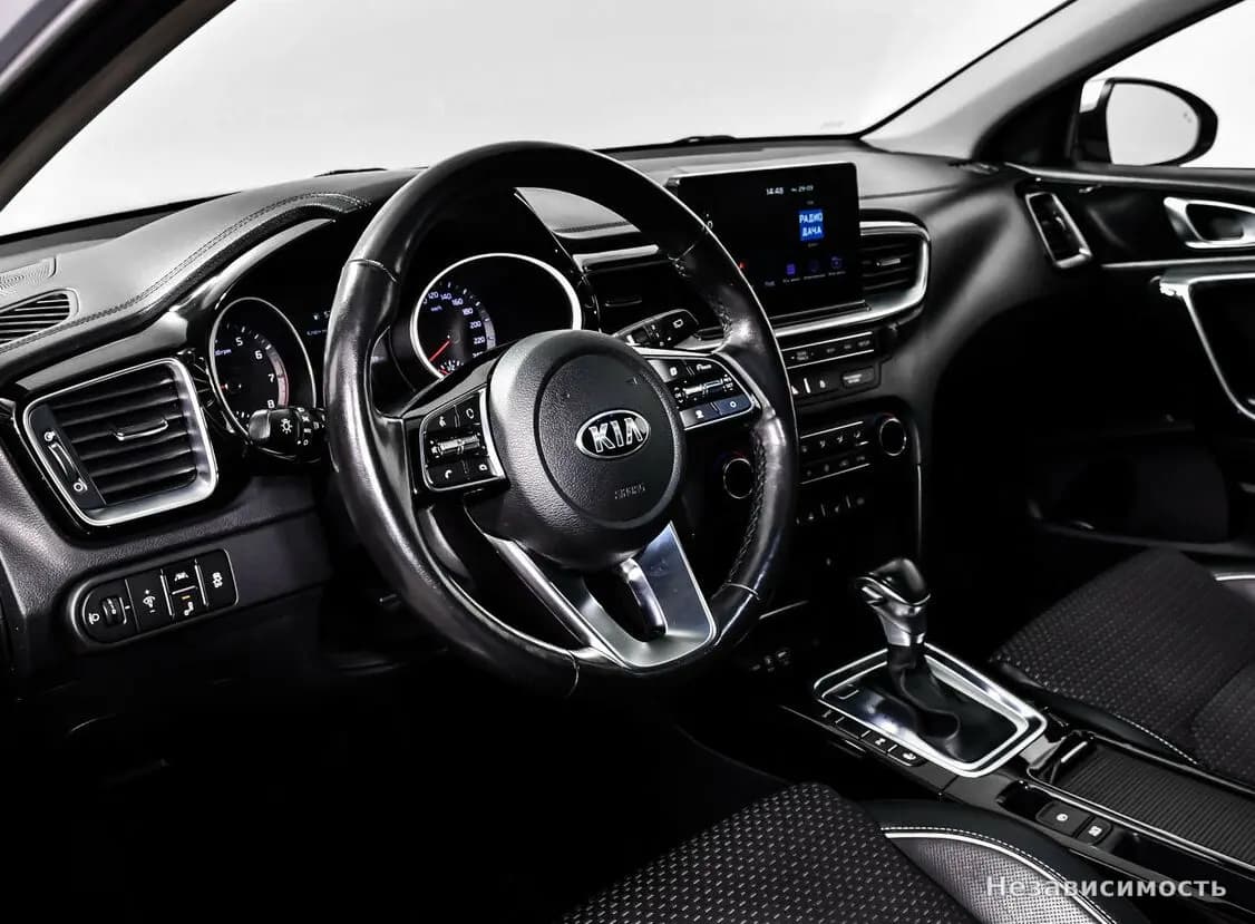 KIA Ceed 2018 с пробегом — фото 10