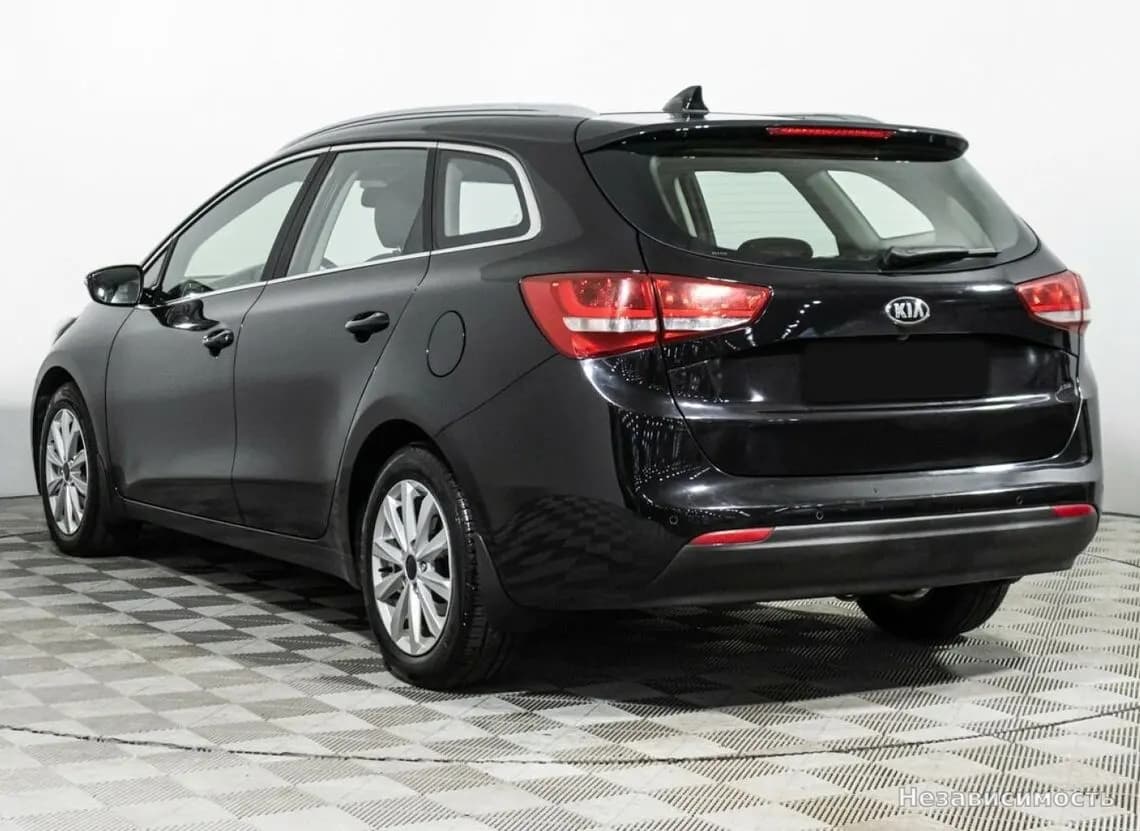 KIA Ceed 2018 с пробегом — фото 7