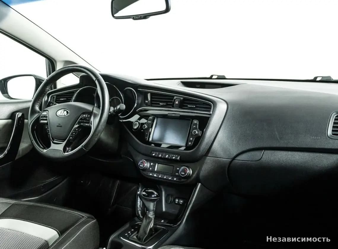 KIA Ceed 2018 с пробегом — фото 9