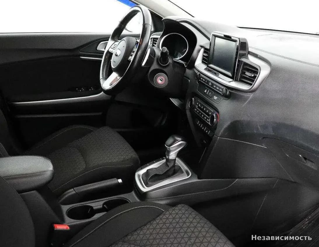 KIA Ceed 2019 с пробегом — фото 9