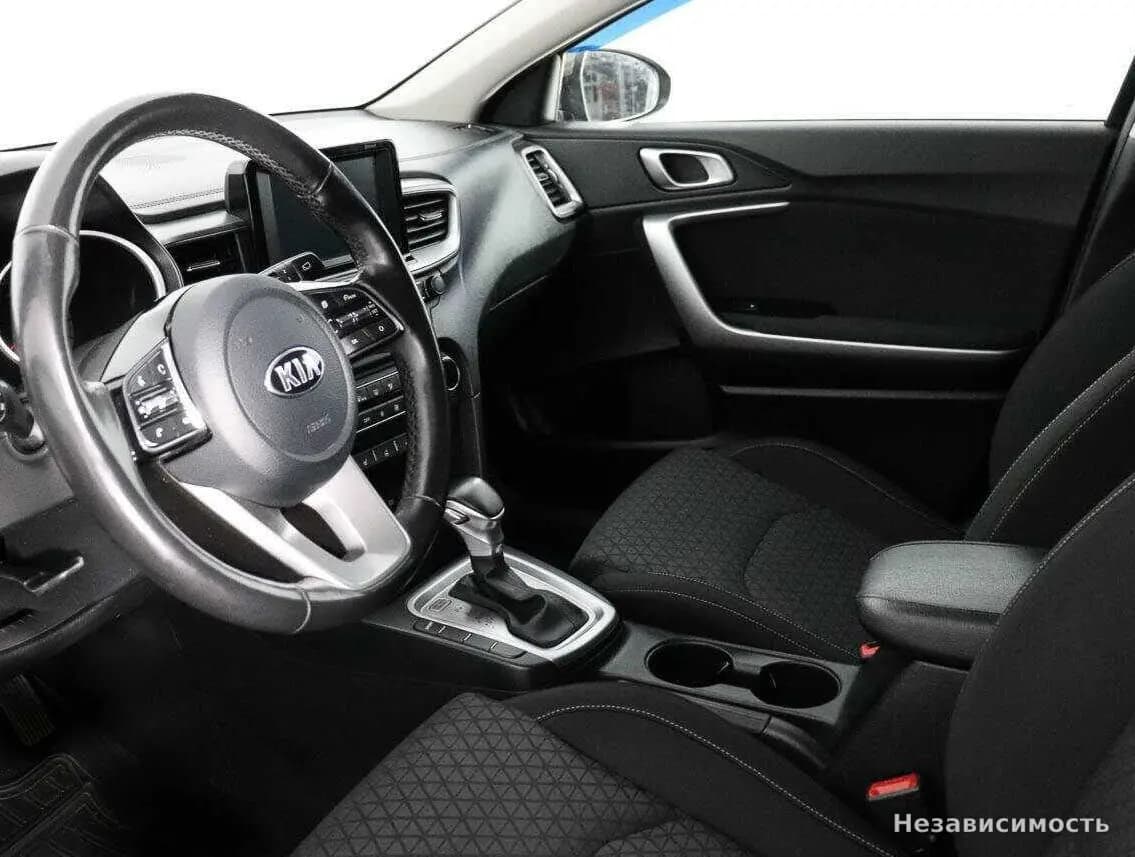 KIA Ceed 2019 с пробегом — фото 10