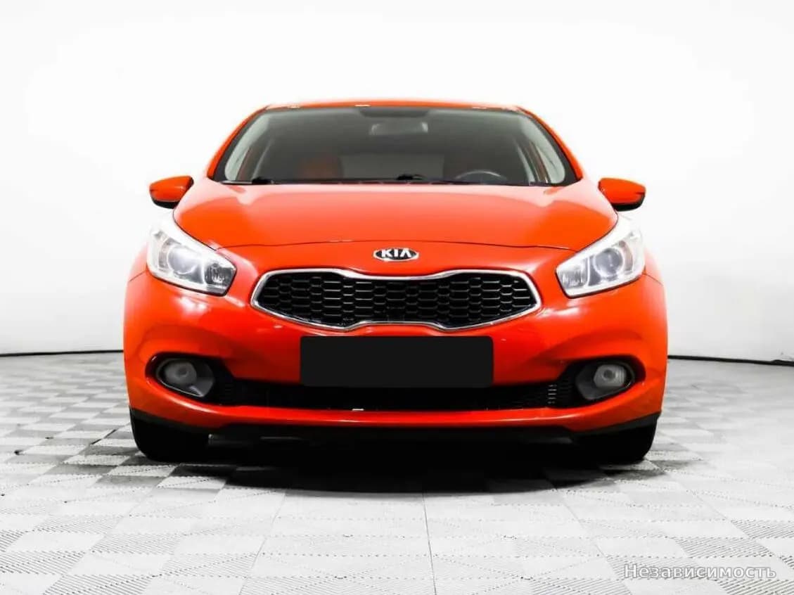 KIA Ceed 2015 с пробегом — фото 2