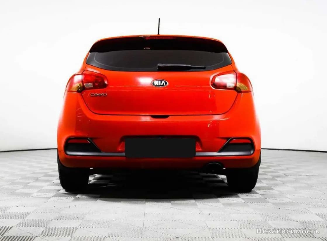 KIA Ceed 2015 с пробегом — фото 5
