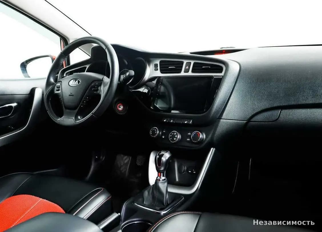 KIA Ceed 2015 с пробегом — фото 7