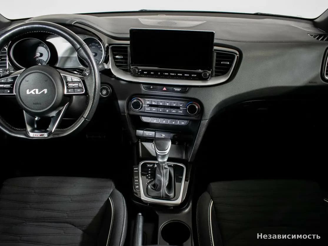 KIA Ceed 2022 с пробегом — фото 8