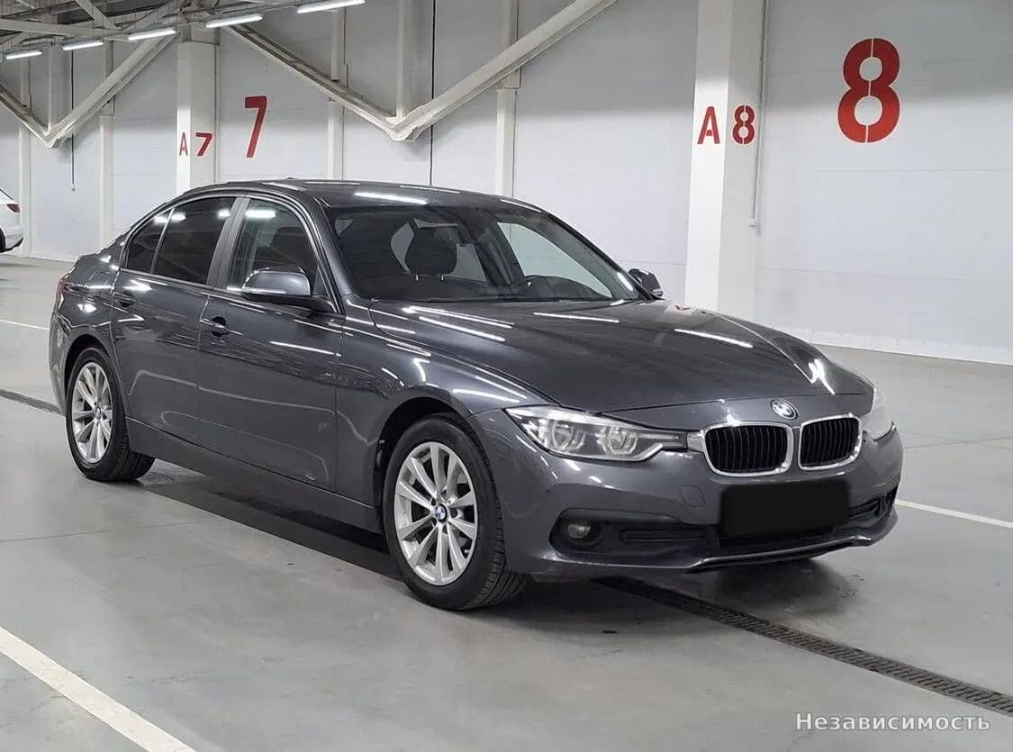 BMW 3 серии 2018 с пробегом — фото 3