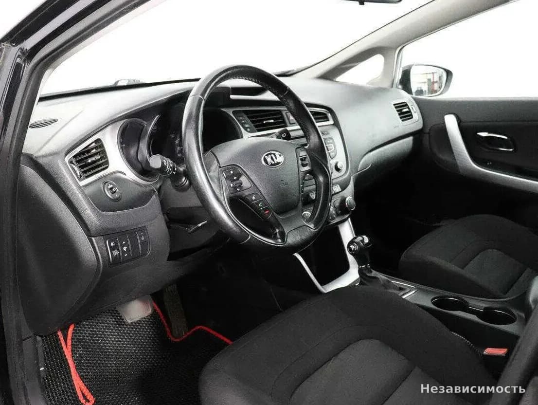 KIA Ceed 2016 с пробегом — фото 10