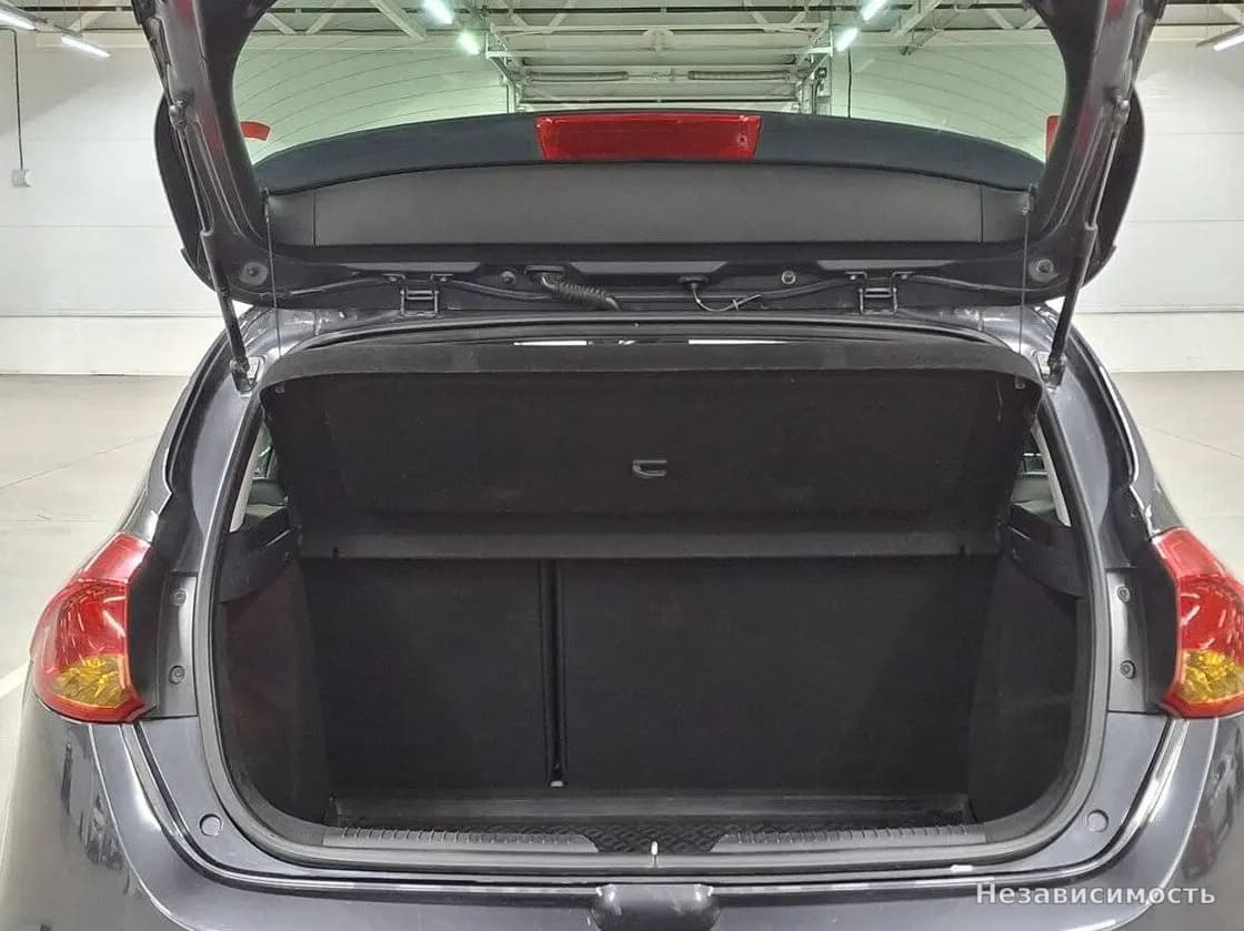 KIA Ceed 2018 с пробегом — фото 10