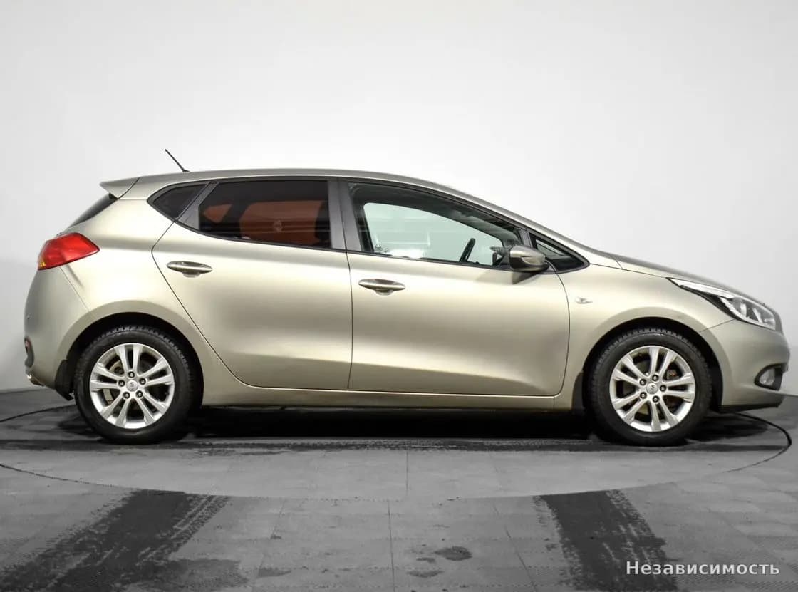 KIA Ceed 2012 с пробегом — фото 4