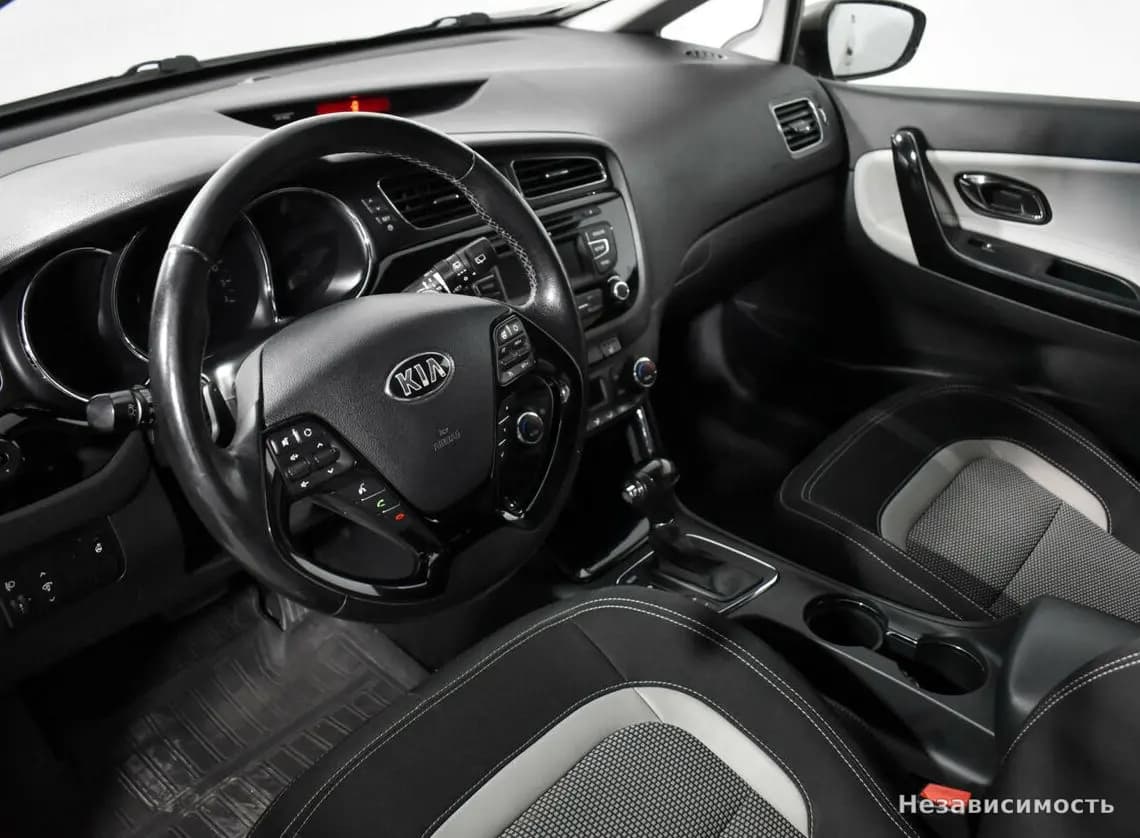 KIA Ceed 2012 с пробегом — фото 9