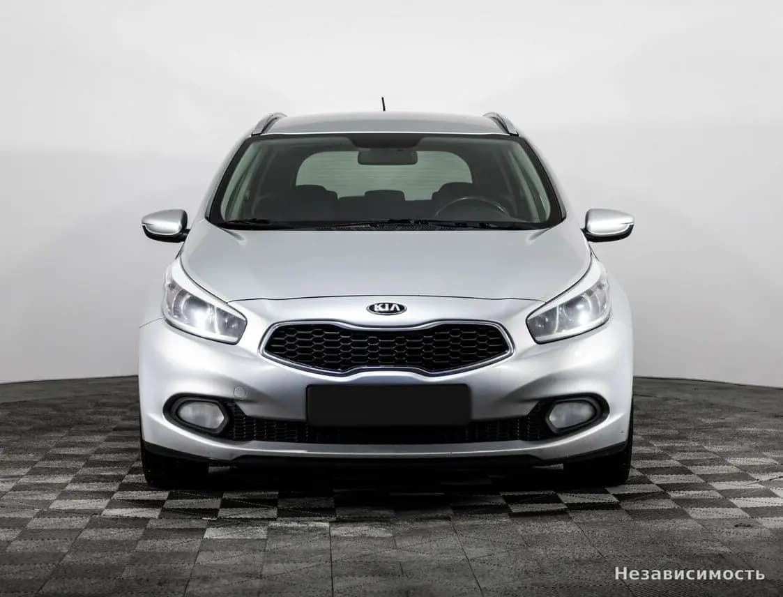 KIA Ceed 2014 с пробегом — фото 2