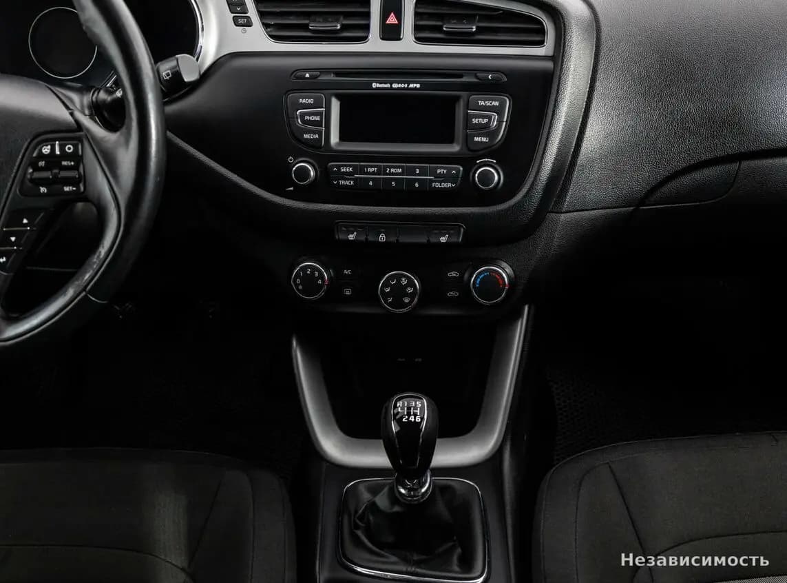 KIA Ceed 2014 с пробегом — фото 10