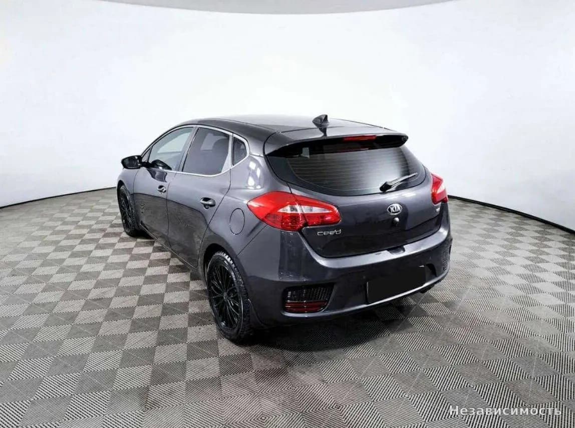 KIA Ceed 2018 с пробегом — фото 7