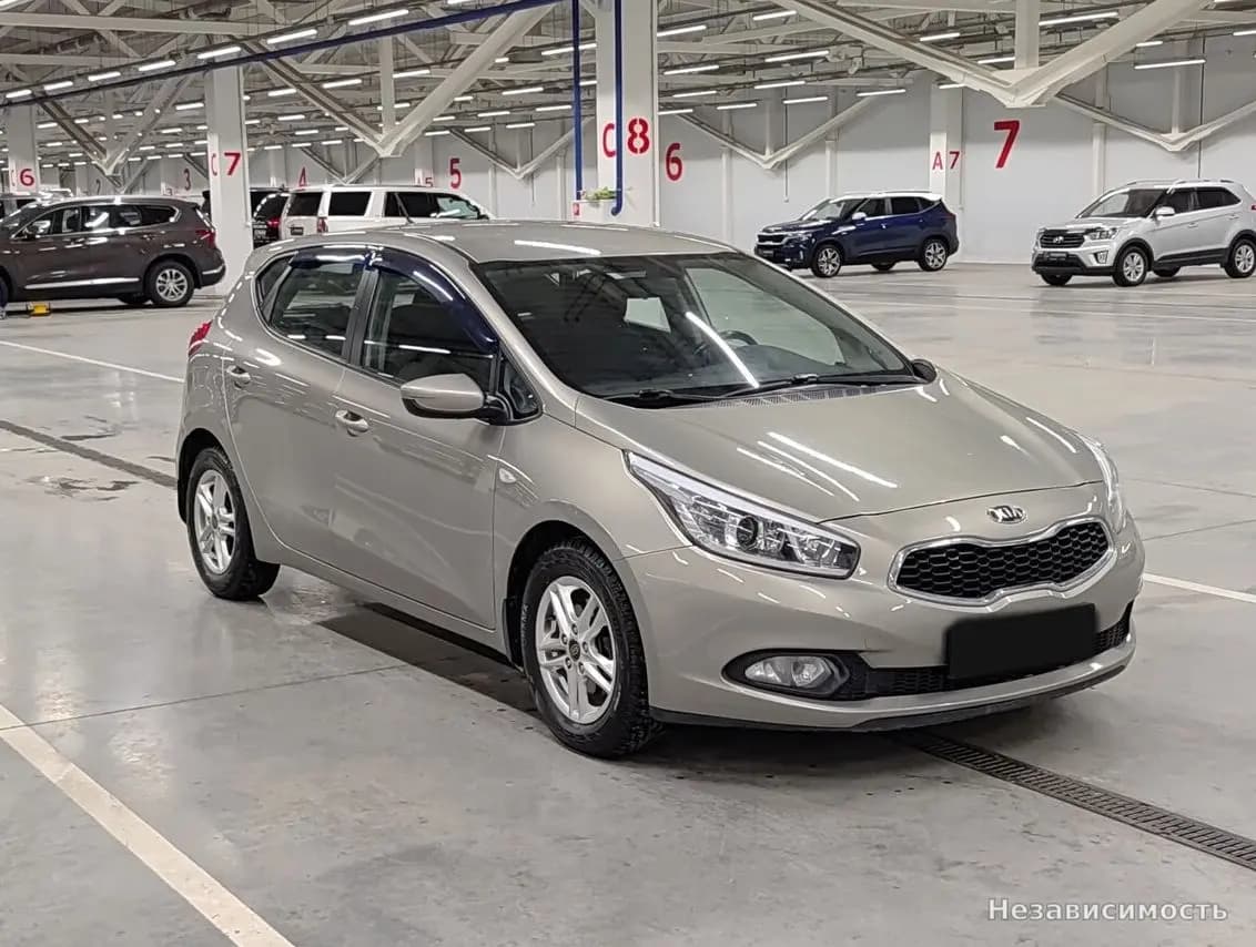 KIA Ceed 2012 с пробегом — фото 3