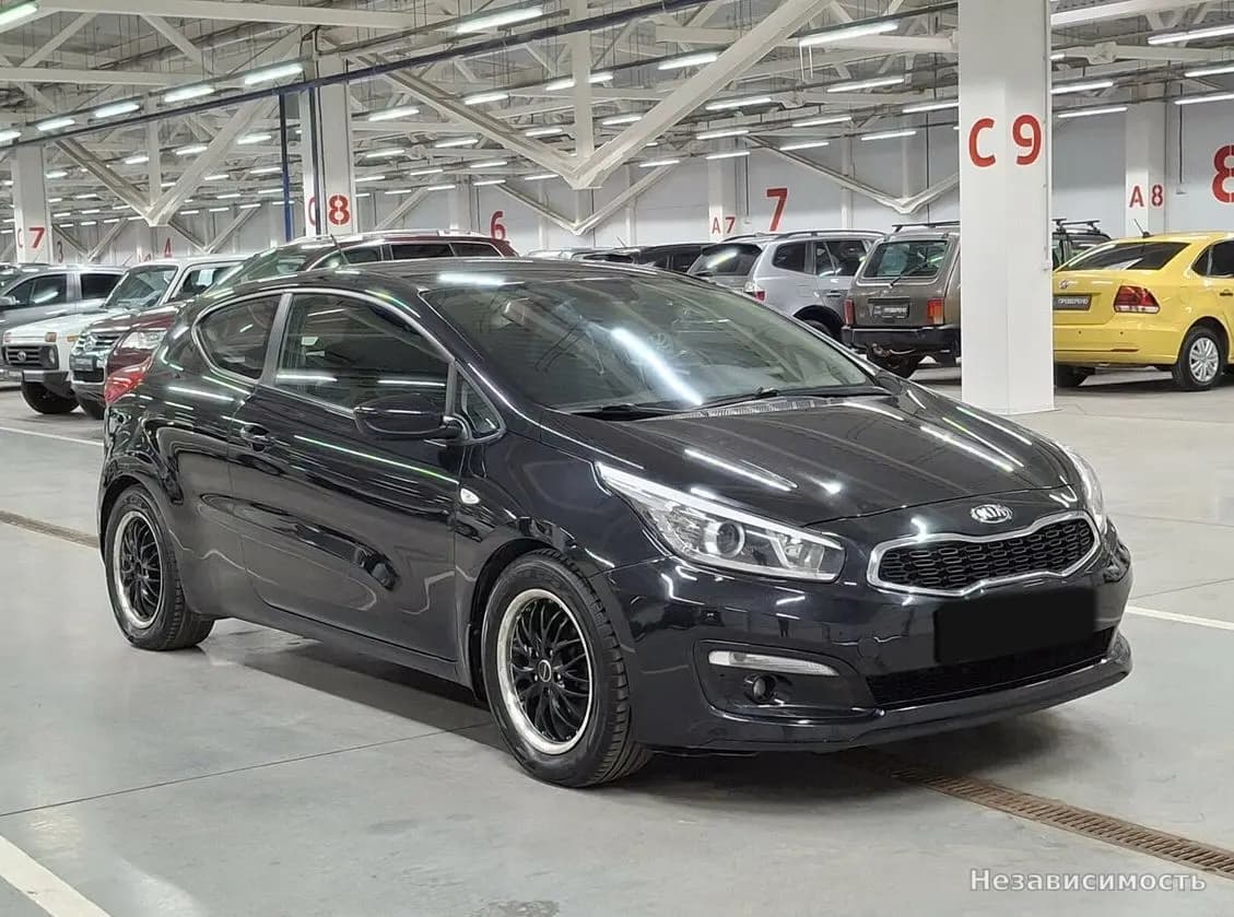 KIA Ceed 2015 с пробегом — фото 3