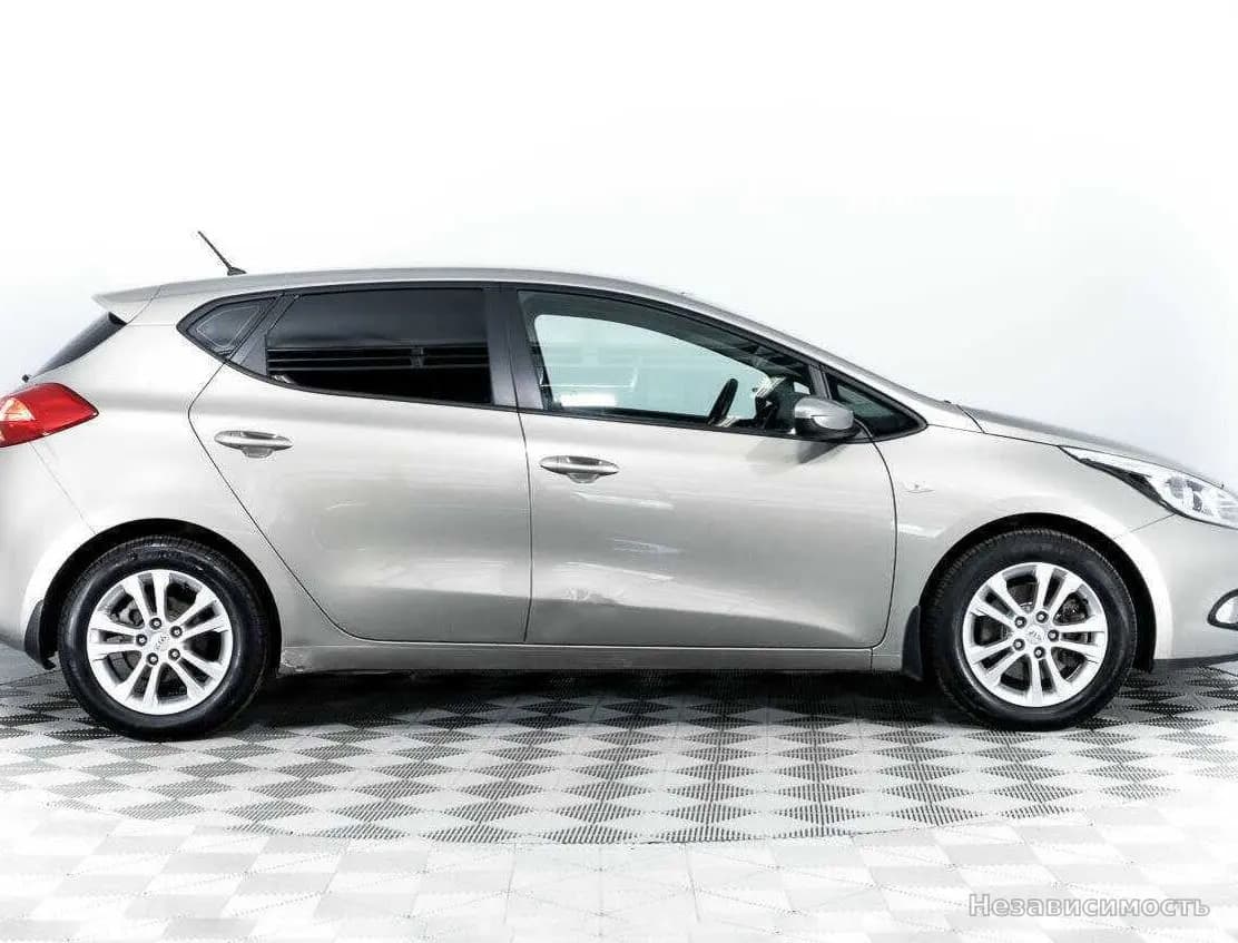 KIA Ceed 2014 с пробегом — фото 4