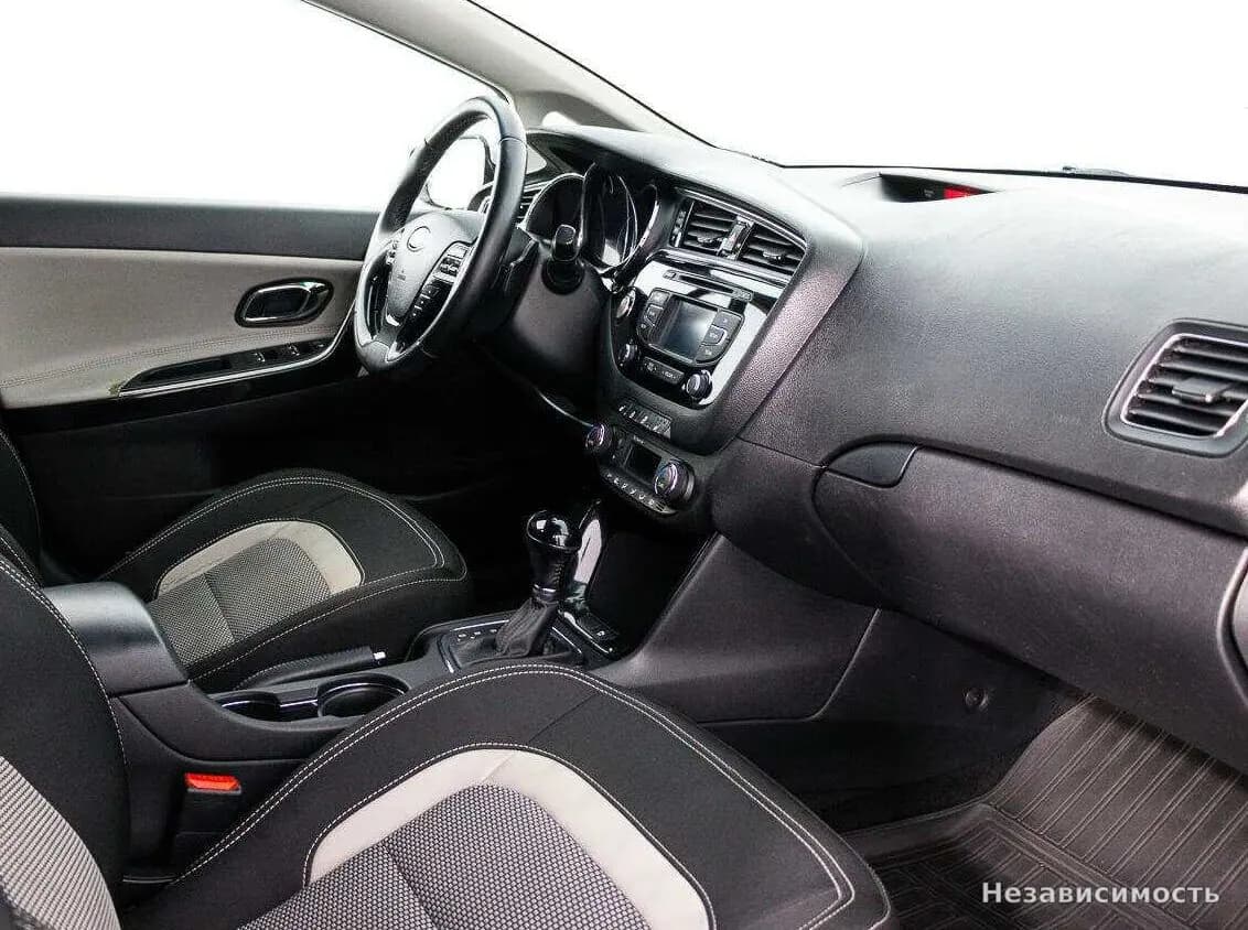 KIA Ceed 2016 с пробегом — фото 7