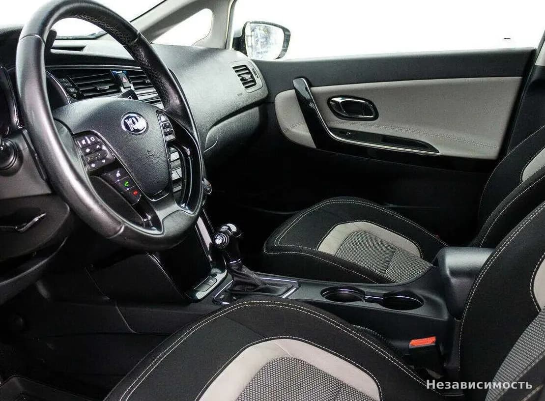 KIA Ceed 2016 с пробегом — фото 9
