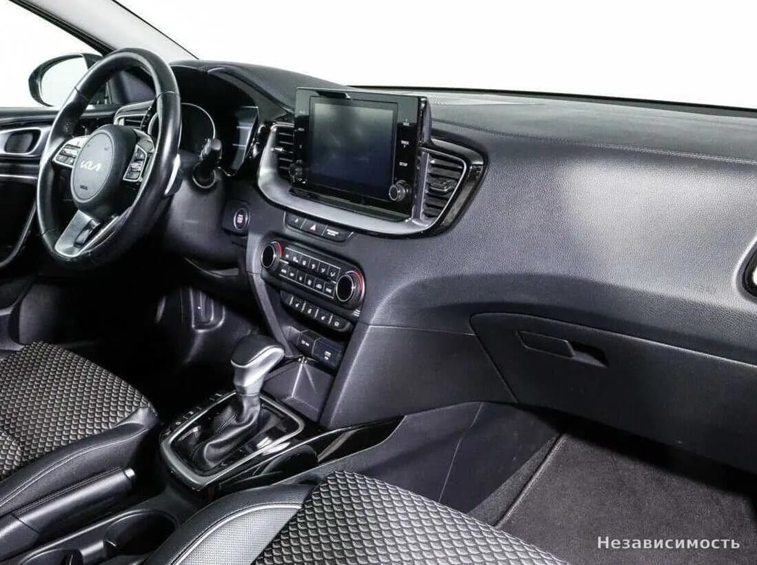 KIA Ceed 2021 с пробегом — фото 9