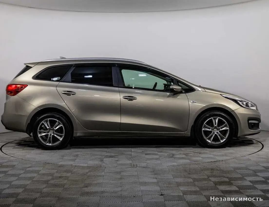 KIA Ceed 2017 с пробегом — фото 3