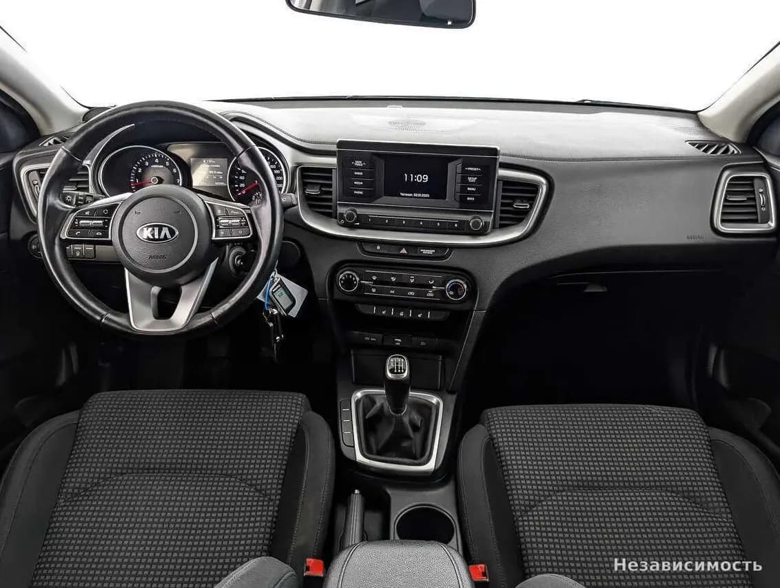 KIA Ceed 2020 с пробегом — фото 10
