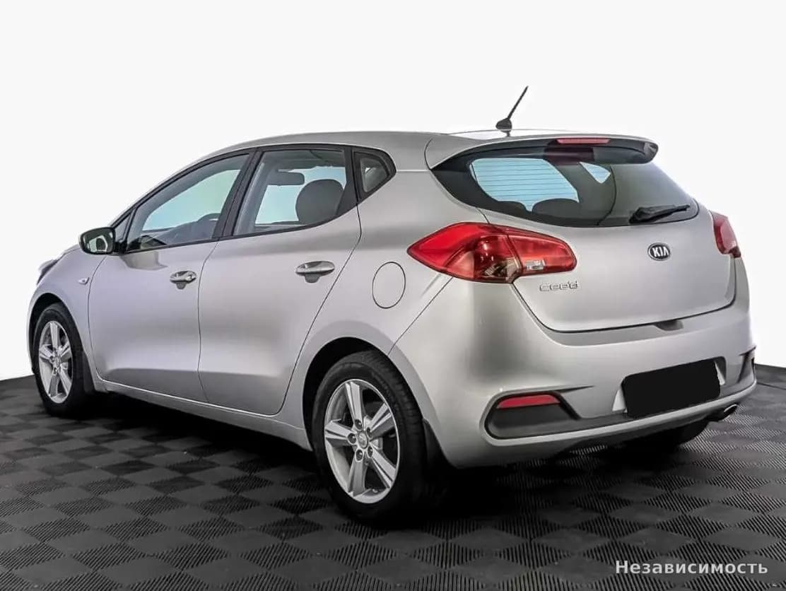 KIA Ceed 2015 с пробегом — фото 7