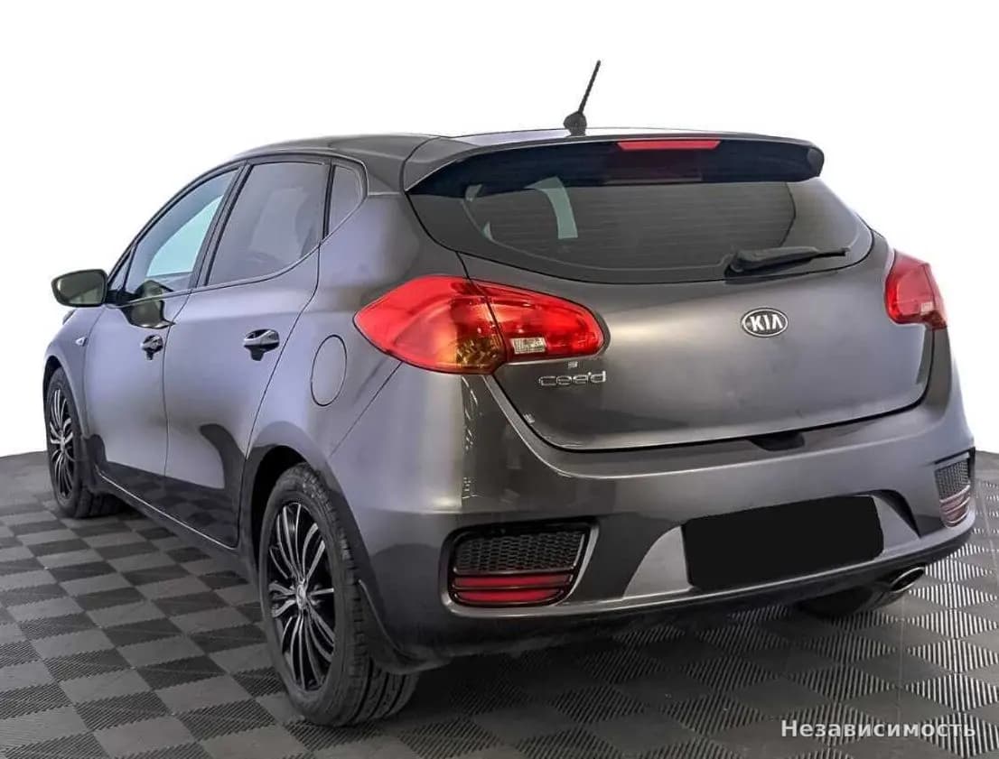 KIA Ceed 2015 с пробегом — фото 7