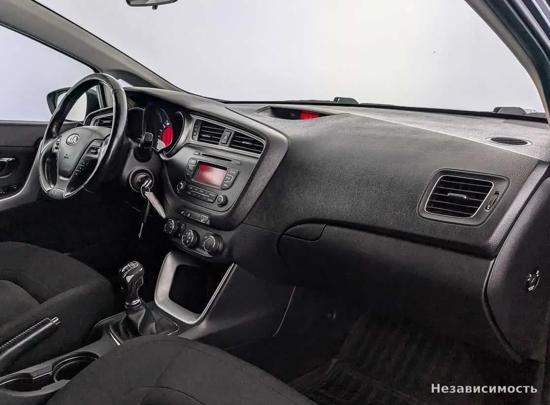 KIA Ceed 2015 с пробегом — фото 9