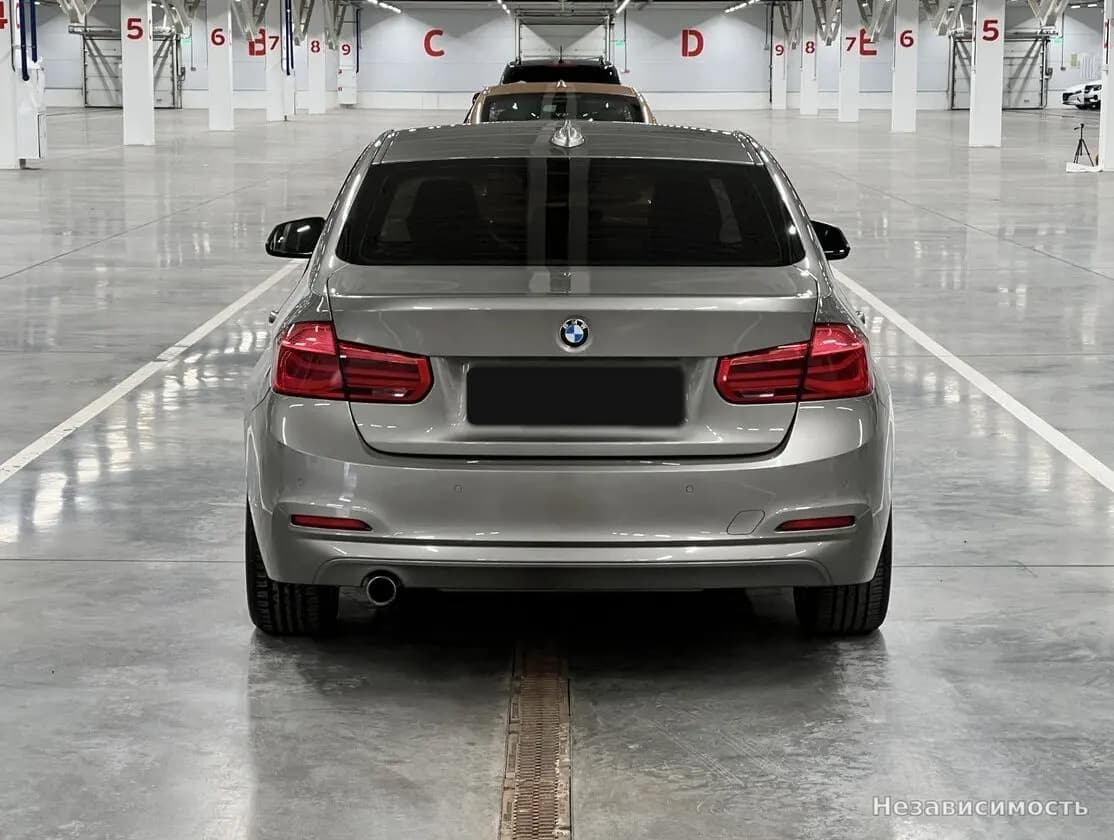 BMW 3 серии 2018 с пробегом — фото 6