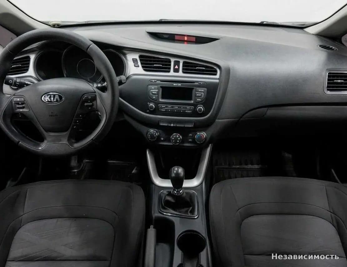 KIA Ceed 2014 с пробегом — фото 10