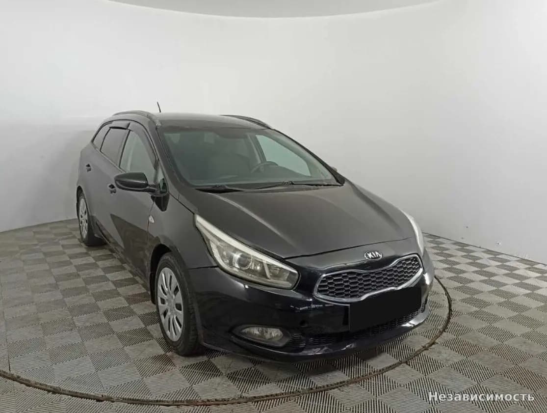KIA Ceed 2015 с пробегом — фото 3