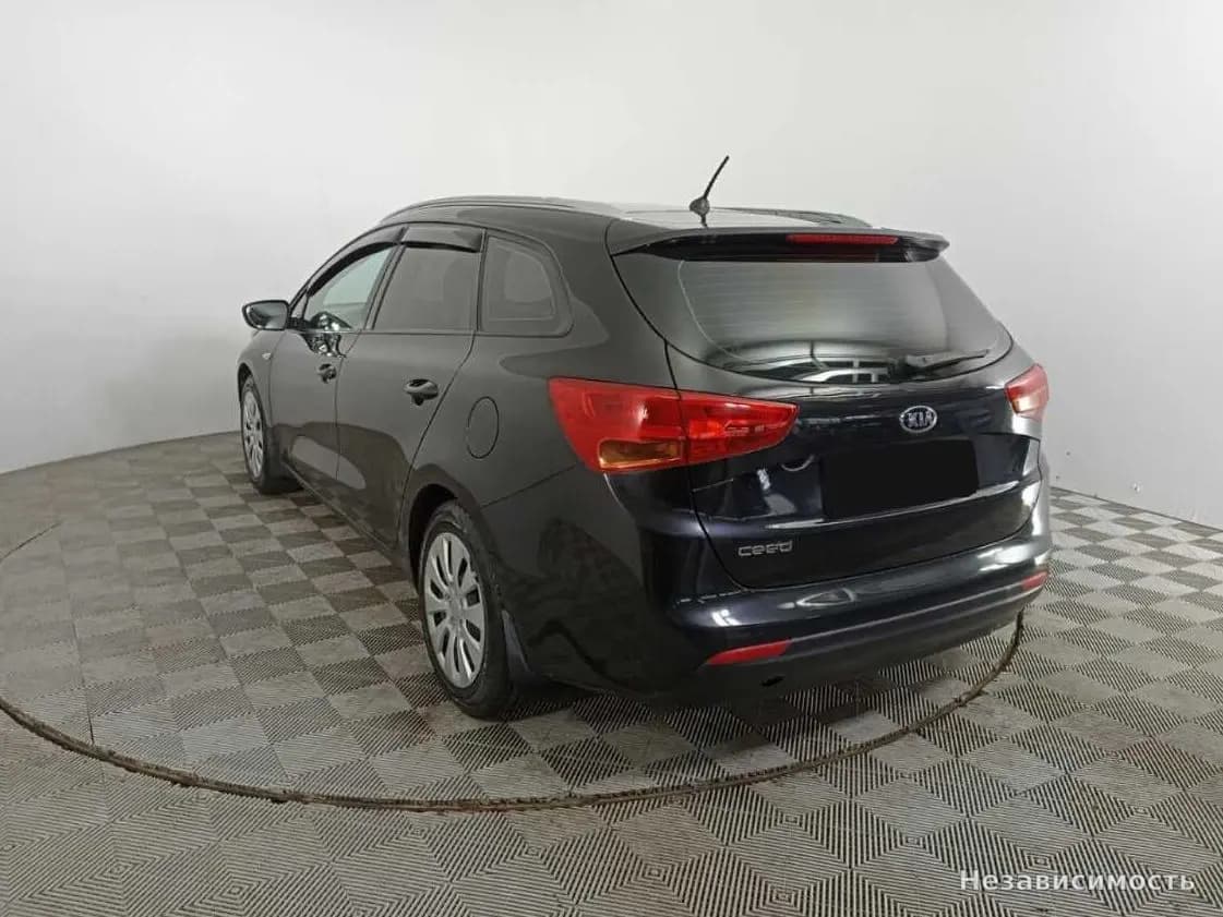 KIA Ceed 2015 с пробегом — фото 6