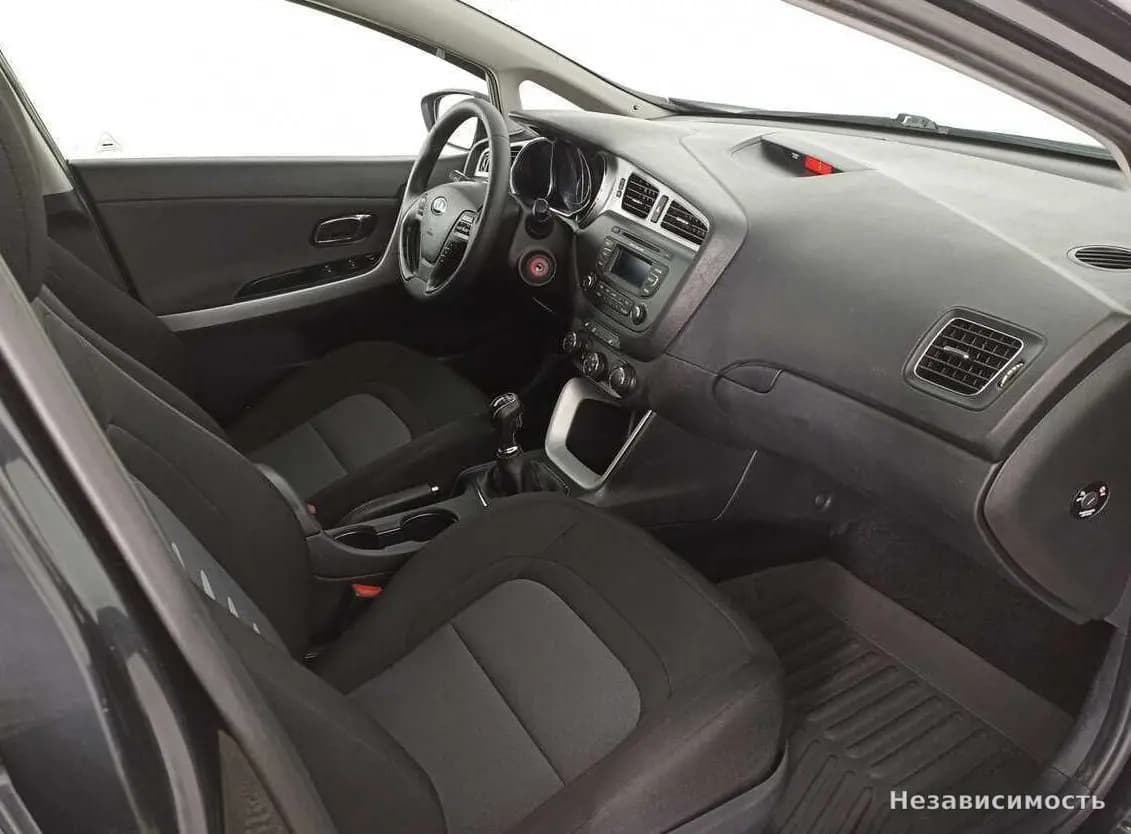KIA Ceed 2015 с пробегом — фото 8