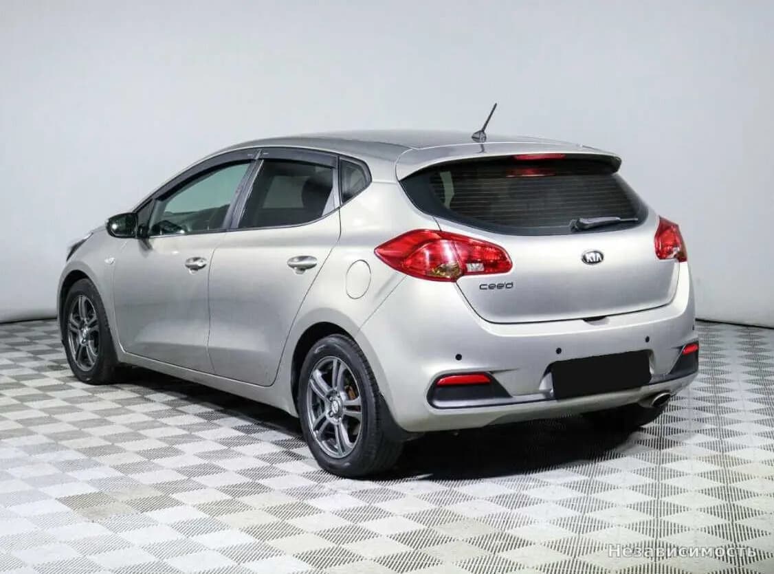 KIA Ceed 2012 с пробегом — фото 6