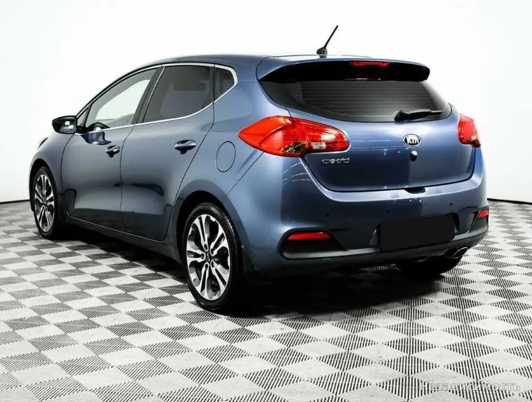 KIA Ceed 2014 с пробегом — фото 7