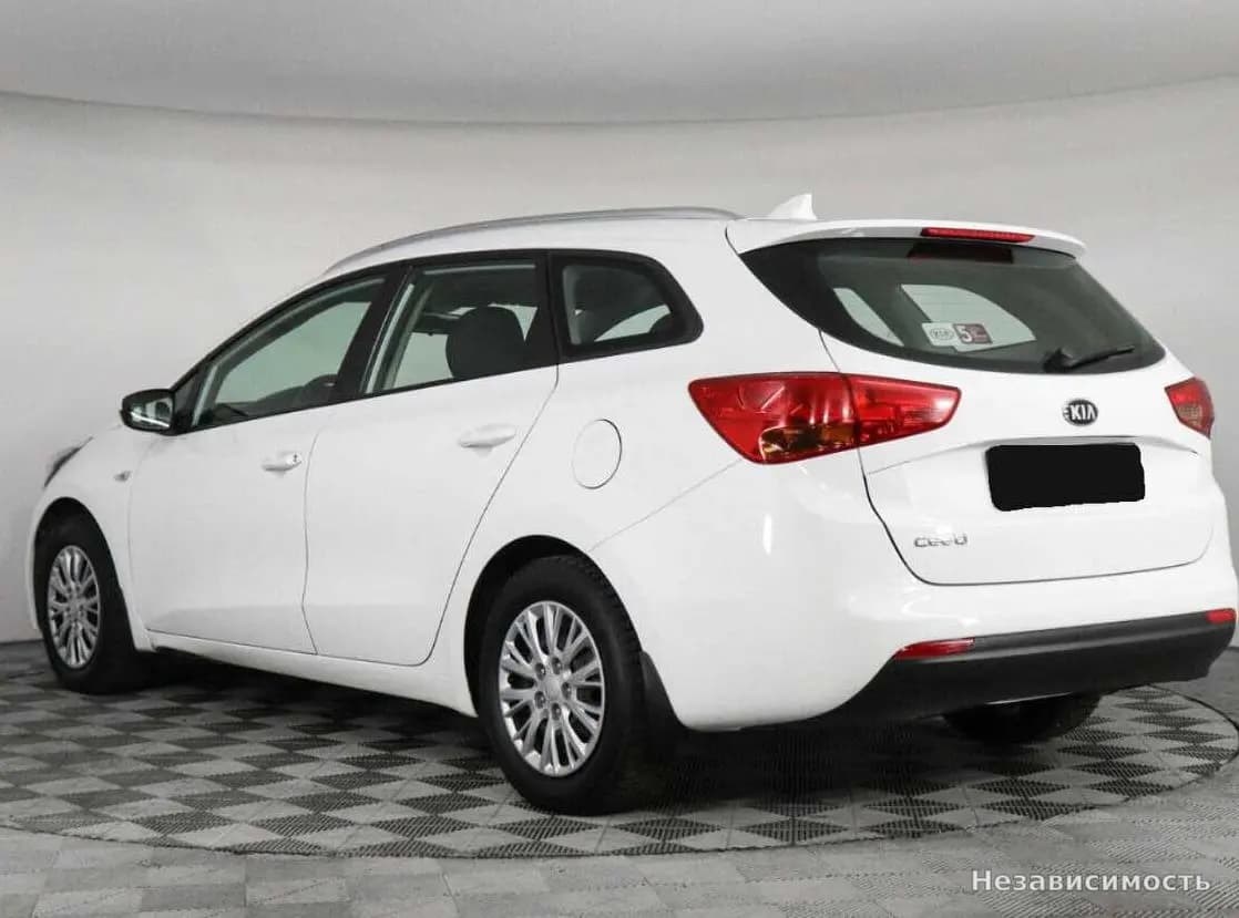 KIA Ceed 2018 с пробегом — фото 7