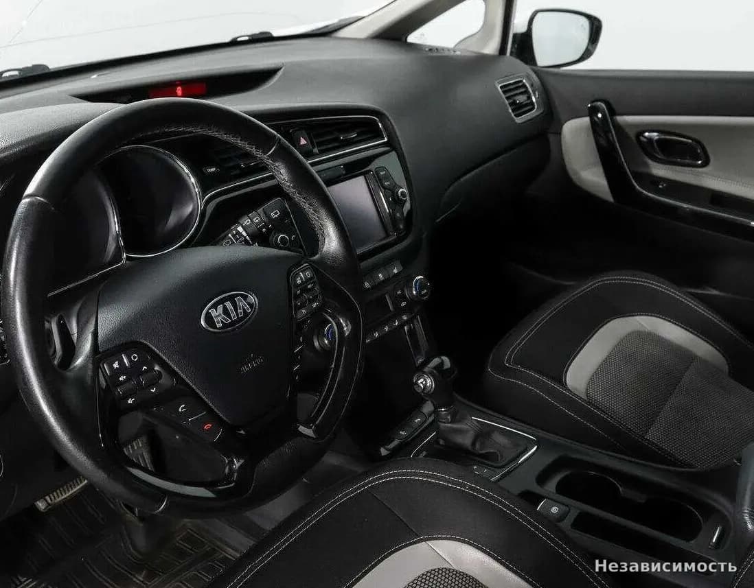 KIA Ceed 2016 с пробегом — фото 9