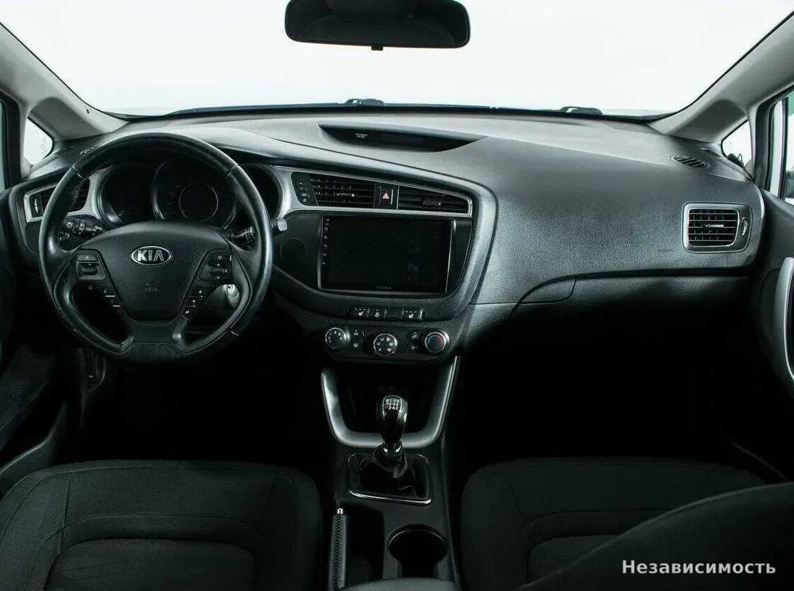 KIA Ceed 2016 с пробегом — фото 10