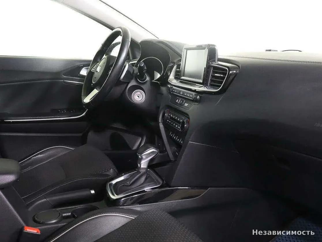 KIA Ceed 2018 с пробегом — фото 8
