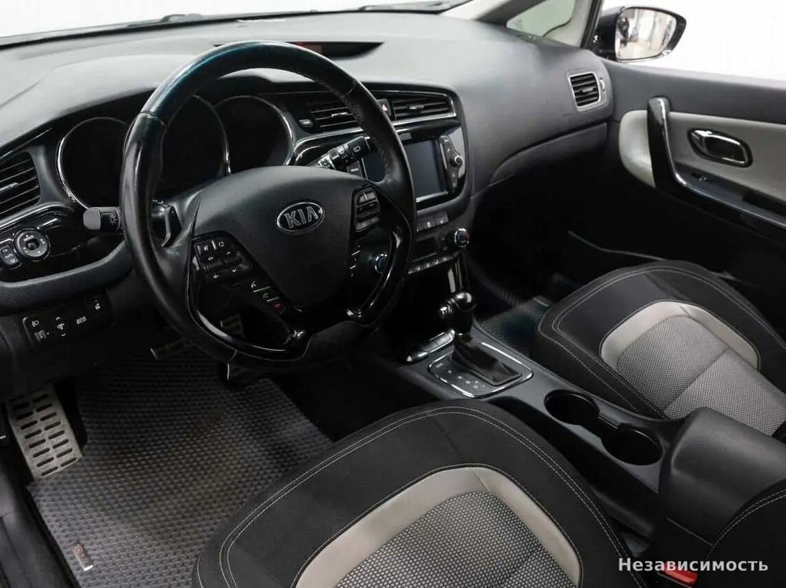 KIA Ceed 2017 с пробегом — фото 9