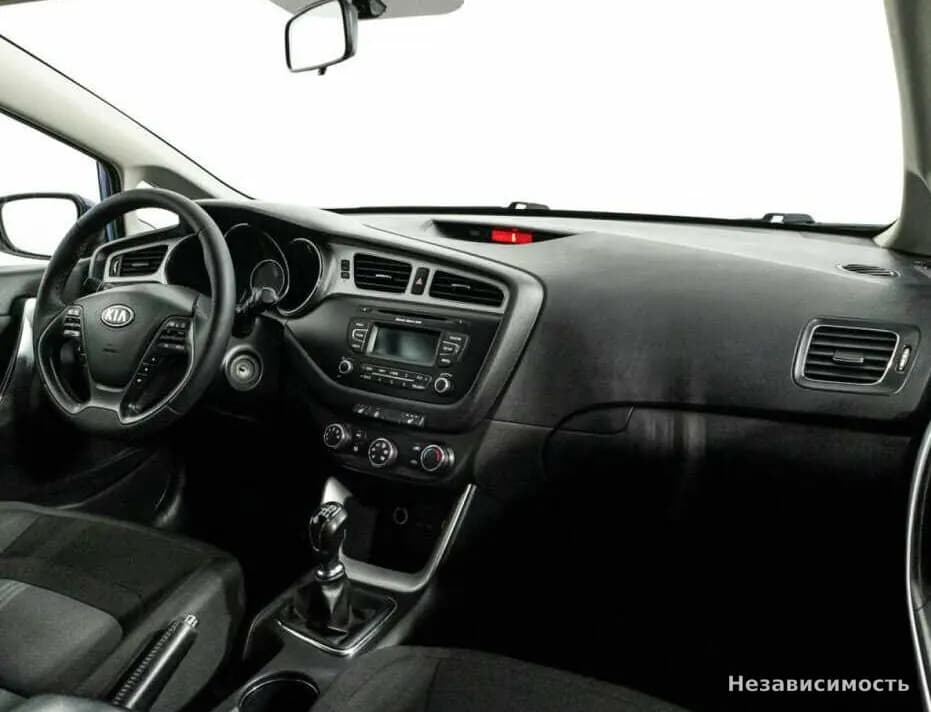 KIA Ceed 2014 с пробегом — фото 9