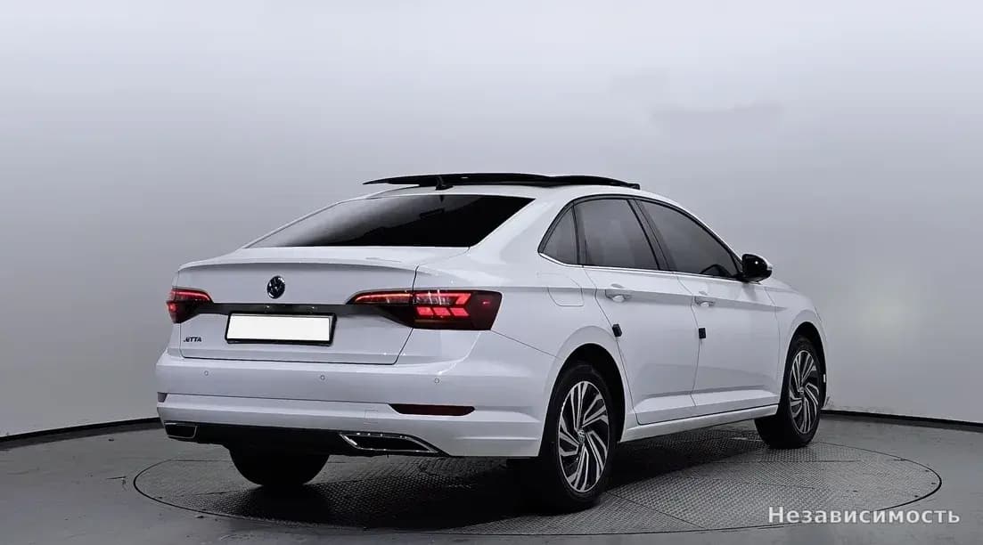 Новый Volkswagen Jetta VII — фото 2
